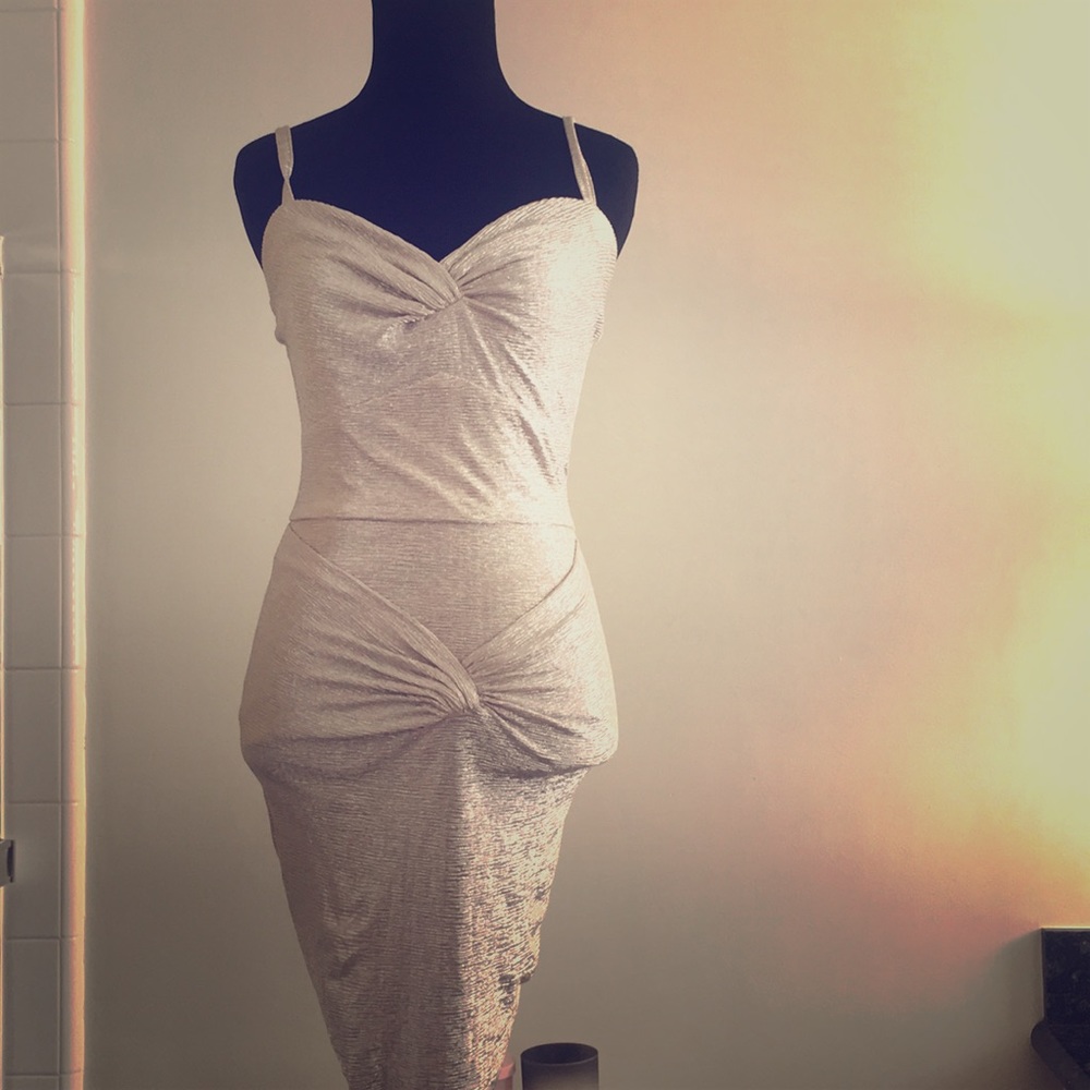 Sparkling gray date dress 😍